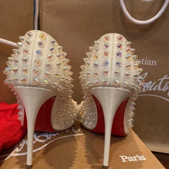Christian Louboutin Follies Spikes white size 35 Shoes